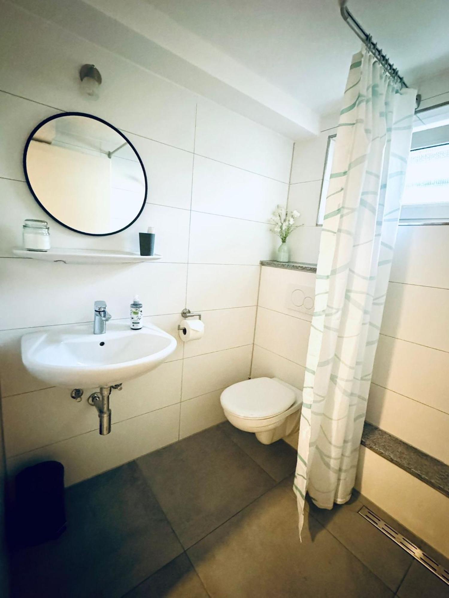 Privatunterkunft Private & Near Fairground